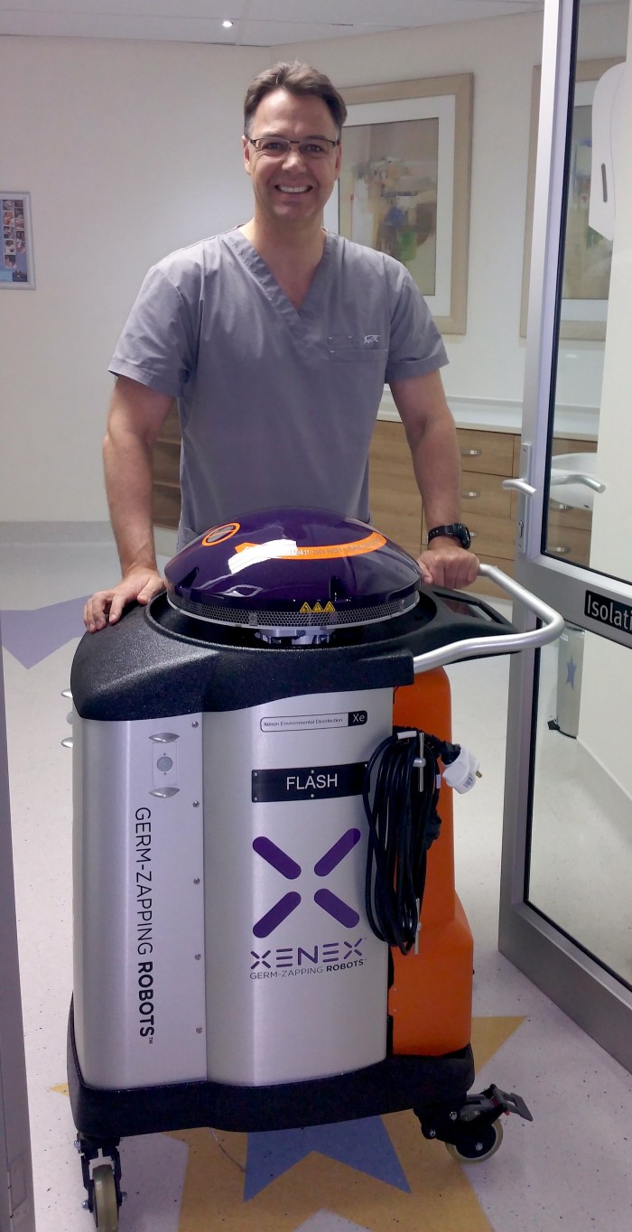 Dr Ricky Dippenaar